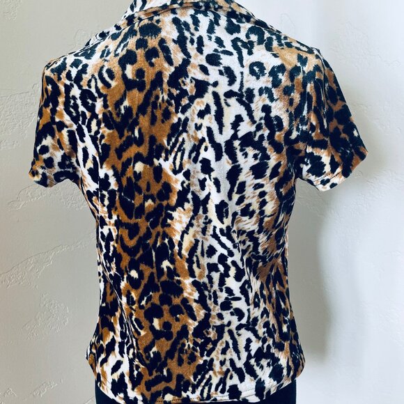 Short Sleeve Cheetah Print Top - Picture 2 of 5